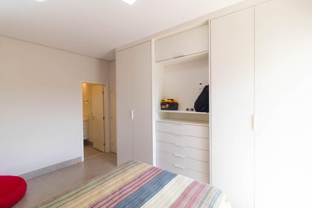 Casa à venda com 200m², 3 quartos e 3 vagasSuíte 01