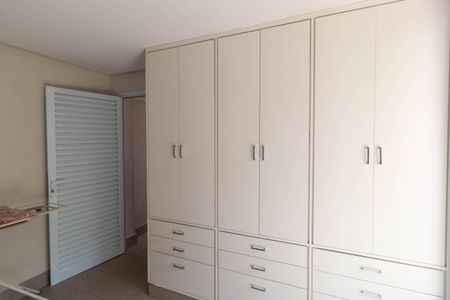 Casa à venda com 200m², 3 quartos e 3 vagasÁrea de Serviço