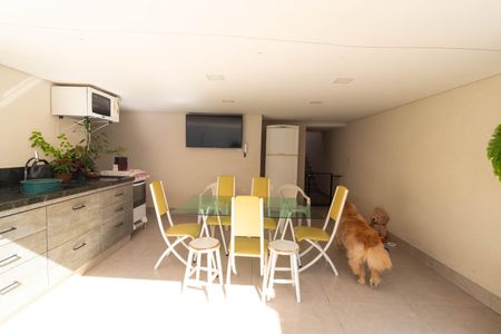 Casa à venda com 200m², 3 quartos e 3 vagasÁrea comum - Churrasqueira