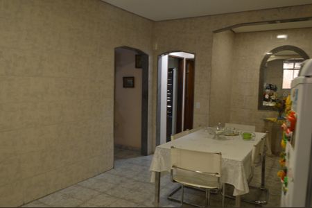 Casa à venda com 400m², 4 quartos e 5 vagas Casa à venda com 400m², 4 quartos e 5 vagasSala de Jantar