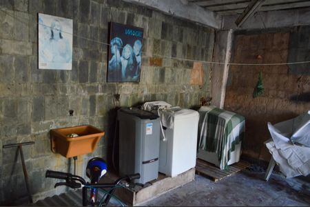 Casa à venda com 400m², 4 quartos e 5 vagas Casa à venda com 400m², 4 quartos e 5 vagasÁrea de Serviço