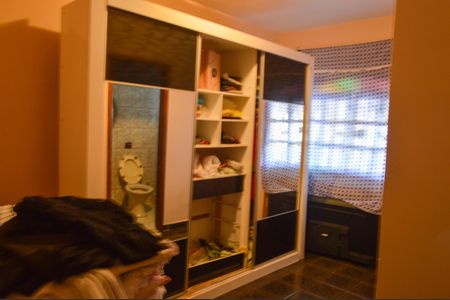 Casa à venda com 400m², 4 quartos e 5 vagas Casa à venda com 400m², 4 quartos e 5 vagasQuarto de Serviço