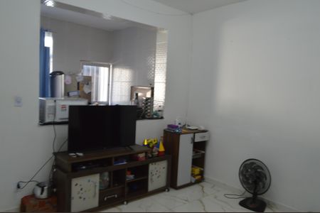 Casa à venda com 400m², 4 quartos e 5 vagas Casa à venda com 400m², 4 quartos e 5 vagasCasa 2 - Sala