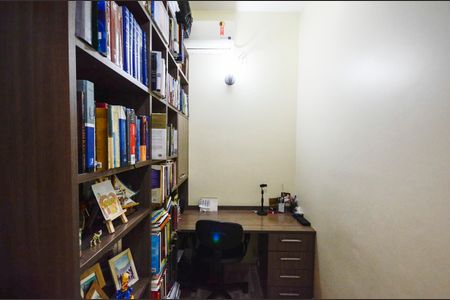 Apartamento à venda com 80m², 2 quartos e 1 vaga Apartamento à venda com 80m², 2 quartos e 1 vagaQuarto de Serviço