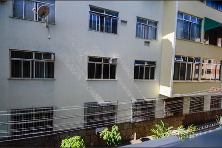 Apartamento à venda com 80m², 2 quartos e 1 vaga Apartamento à venda com 80m², 2 quartos e 1 vagaVista do Quarto
