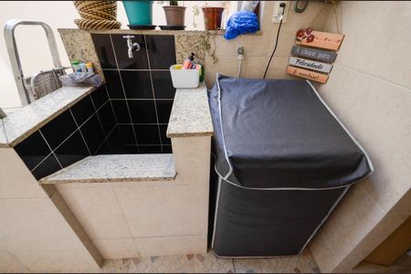 Apartamento à venda com 80m², 2 quartos e 1 vaga Apartamento à venda com 80m², 2 quartos e 1 vagaÁrea de Serviço