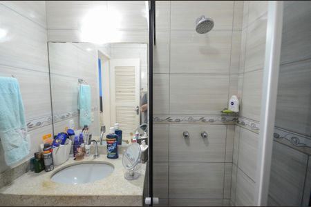 Apartamento à venda com 80m², 2 quartos e 1 vaga Apartamento à venda com 80m², 2 quartos e 1 vagaBanheiro da Suíte