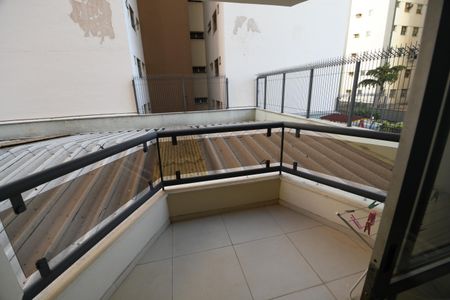 Apartamento à venda com 85m², 3 quartos e 1 vagaSacada