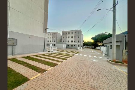 Apartamento para alugar com 49m², 2 quartos e 1 vagaGaragens