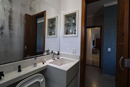 Apartamento à venda com 140m², 2 quartos e 2 vagasBanheiro da Suíte