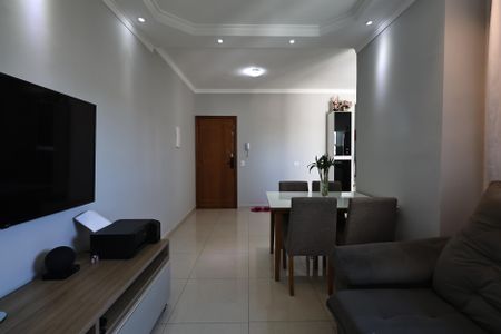 Apartamento à venda com 140m², 2 quartos e 2 vagasSala