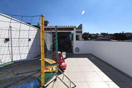 Apartamento à venda com 140m², 2 quartos e 2 vagasCobertura