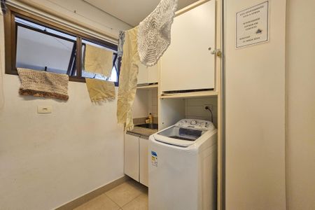 Apartamento para alugar com 400m², 3 quartos e 2 vagasÁrea de serviço