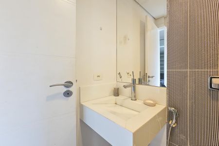 Apartamento para alugar com 400m², 3 quartos e 2 vagasBanheiro da suíte 1