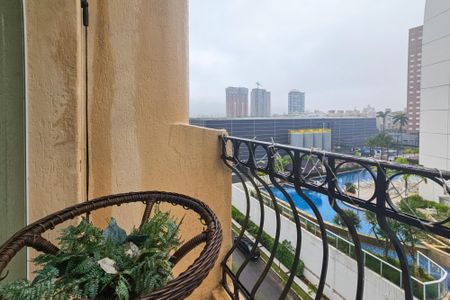 Apartamento para alugar com 400m², 3 quartos e 2 vagasVaranda