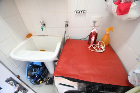 Casa de condomínio à venda com 100m², 3 quartos e 2 vagasÁrea de Serviço