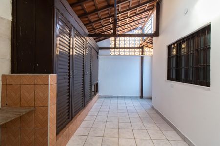 Casa à venda com 141m², 3 quartos e 2 vagasÁrea de Serviço