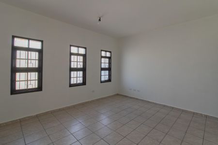 Casa à venda com 141m², 3 quartos e 2 vagasSala