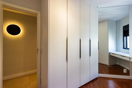 Apartamento à venda com 124m², 3 quartos e 2 vagasCloset Suíte 