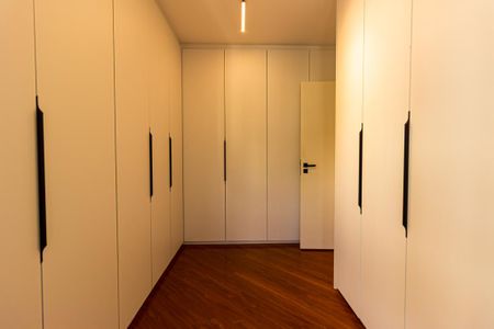 Apartamento à venda com 124m², 3 quartos e 2 vagasCloset Suíte 