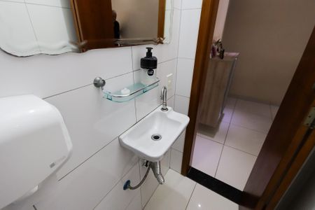 Casa à venda com 120m², 3 quartos e 3 vagas Casa à venda com 120m², 3 quartos e 3 vagasLavabo