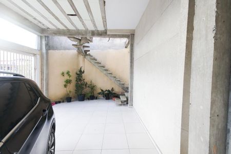 Casa à venda com 120m², 3 quartos e 3 vagas Casa à venda com 120m², 3 quartos e 3 vagasGaragem