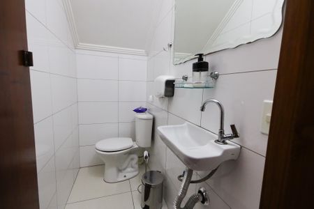 Casa à venda com 120m², 3 quartos e 3 vagas Casa à venda com 120m², 3 quartos e 3 vagasLavabo