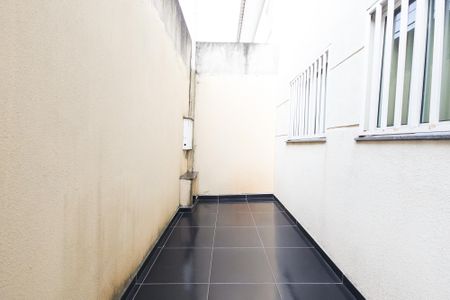 Casa à venda com 120m², 3 quartos e 3 vagas Casa à venda com 120m², 3 quartos e 3 vagasQuintal