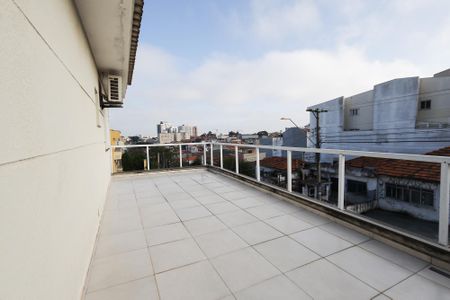 Casa à venda com 120m², 3 quartos e 3 vagas Casa à venda com 120m², 3 quartos e 3 vagasVaranda