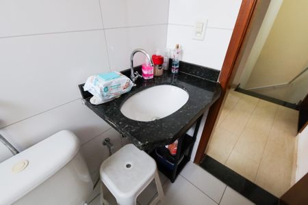 Casa à venda com 120m², 3 quartos e 3 vagas Casa à venda com 120m², 3 quartos e 3 vagasBanheiro