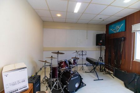 Casa de condomínio à venda com 300m², 5 quartos e 2 vagasStudio