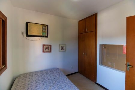 Casa de condomínio à venda com 300m², 5 quartos e 2 vagasSuíte Externa