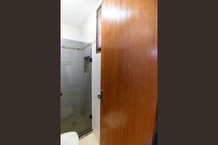 Casa de condomínio à venda com 300m², 5 quartos e 2 vagasBanheiro da Suíte Externa