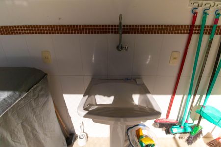 Casa de condomínio à venda com 300m², 5 quartos e 2 vagasÁrea de Serviço