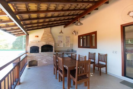 Casa de condomínio à venda com 300m², 5 quartos e 2 vagasÁrea externa