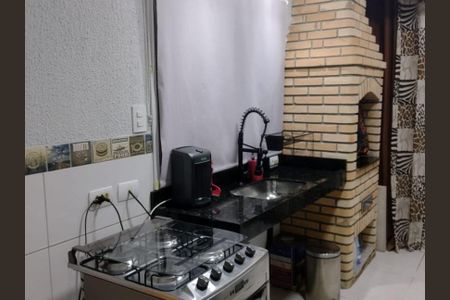 Apartamento à venda com 110m², 2 quartos e 2 vagasCozinha