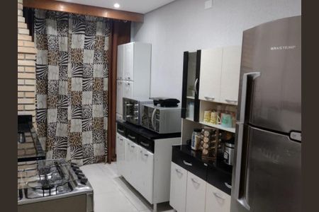 Apartamento à venda com 110m², 2 quartos e 2 vagasCozinha