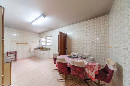 Casa à venda com 196m², 3 quartos e 2 vagasCozinha