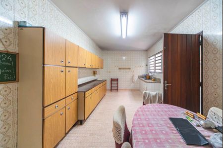 Casa à venda com 196m², 3 quartos e 2 vagasCozinha