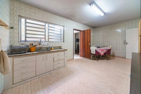 Casa à venda com 196m², 3 quartos e 2 vagasCozinha