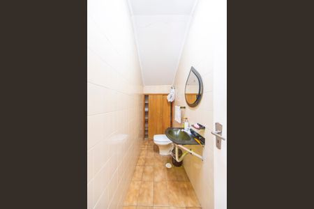 Casa à venda com 196m², 3 quartos e 2 vagasLavabo