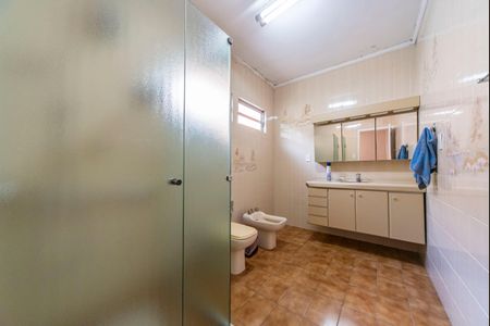 Casa à venda com 196m², 3 quartos e 2 vagasBanheiro Social