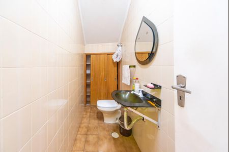 Casa à venda com 196m², 3 quartos e 2 vagasLavabo