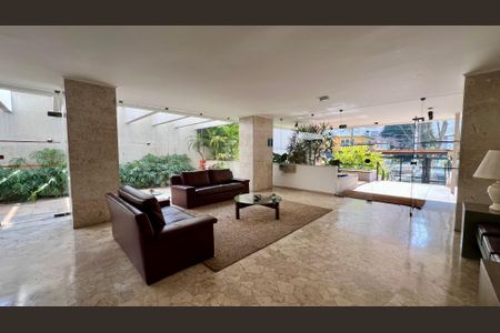 Apartamento à venda com 82m², 2 quartos e 1 vaga Apartamento à venda com 82m², 2 quartos e 1 vagaHall de entrada