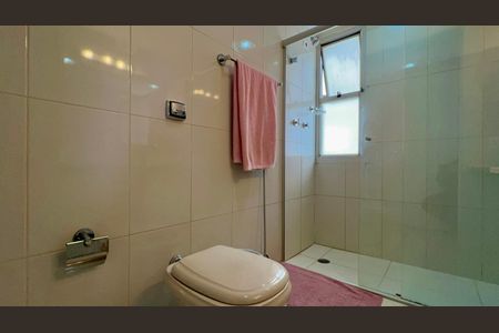 Apartamento à venda com 82m², 2 quartos e 1 vaga Apartamento à venda com 82m², 2 quartos e 1 vagaBanheiro