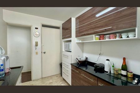 Apartamento à venda com 82m², 2 quartos e 1 vaga Apartamento à venda com 82m², 2 quartos e 1 vagaCozinha
