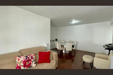 Apartamento à venda com 82m², 2 quartos e 1 vaga Apartamento à venda com 82m², 2 quartos e 1 vagaSala
