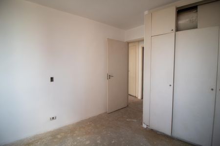Apartamento à venda com 176m², 3 quartos e 2 vagasQuarto 2