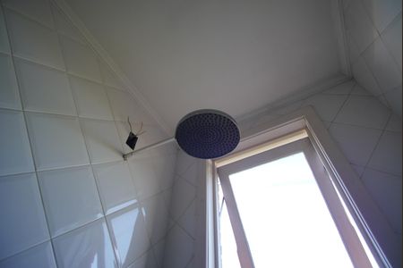 Casa à venda com 230m², 3 quartos e 2 vagasBanheiro