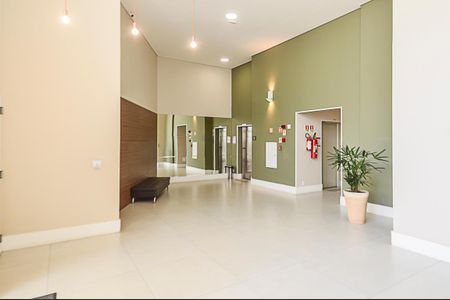 Apartamento para alugar com 56m², 2 quartos e 1 vaga Apartamento para alugar com 56m², 2 quartos e 1 vagaHall de entrada